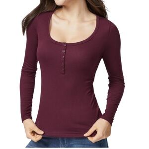Halara Burgundy Soft Long Sleeve Stretchy Light Henley Base Layer Shirt Medium